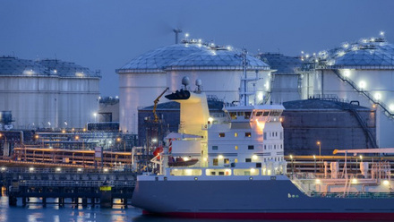 Image for IMarEST hosts roundtable on LNG's role in the future fleet (5270)